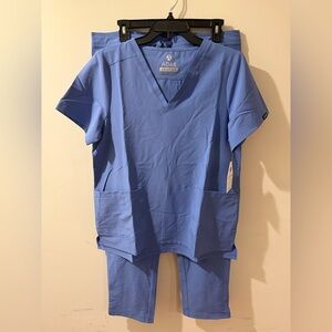 Adar Medical Scrub Set in Cornflower Blue Size L